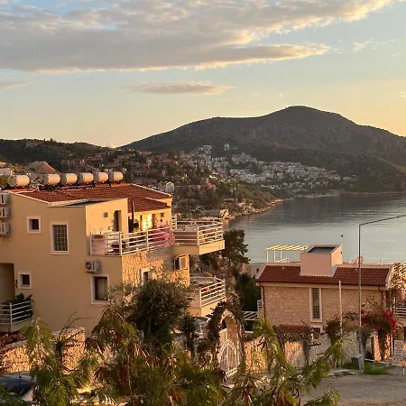 In The Center Of Kalkan, 350 Meters From The Sea Merkezde Denize 350 Metre