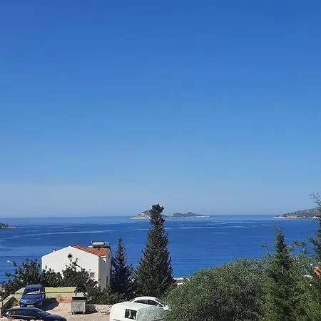 In The Center Of Kalkan, 350 Meters From The Sea Merkezde Denize 350 Metre * Kalkan