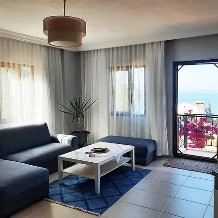 In The Center Of Kalkan, 350 Meters From The Sea Merkezde Denize 350 Metre 칼칸