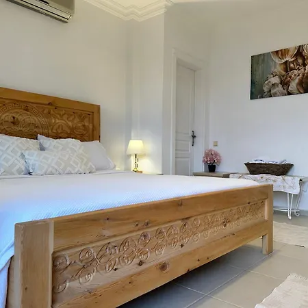 In The Center Of Kalkan, 350 Meters From The Sea Merkezde Denize 350 Metre 칼칸